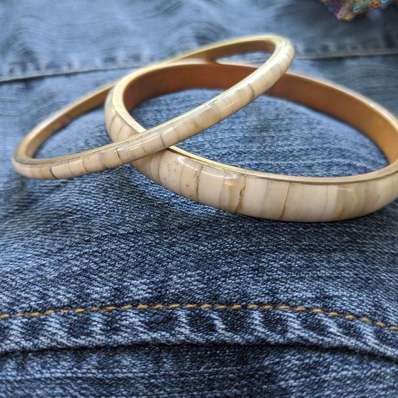 Vintage Shell Inlay Bangle Bracelet - Picture 2 of 6